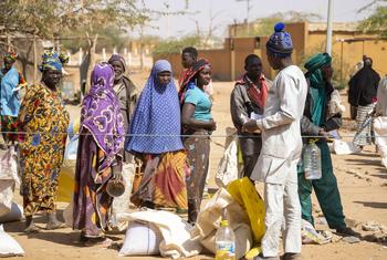 Mauritanie : l’expert de l’ONU encouragé par les progrès réalisés, mais déclare qu’il faudra davantage de travail pour éradiquer complètement l’esclavage