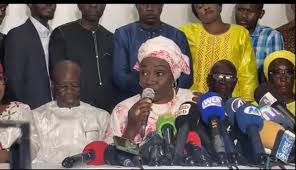 Présidence de l’Assemblée nationale : Aminata Touré dément formellement le président Macky Sall  