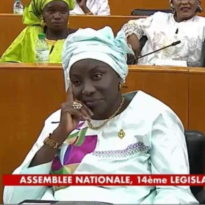 Mimi Touré à Omar Youm: « Le président de la coalition privilégie les relations familiales au détriment du mérite militant »