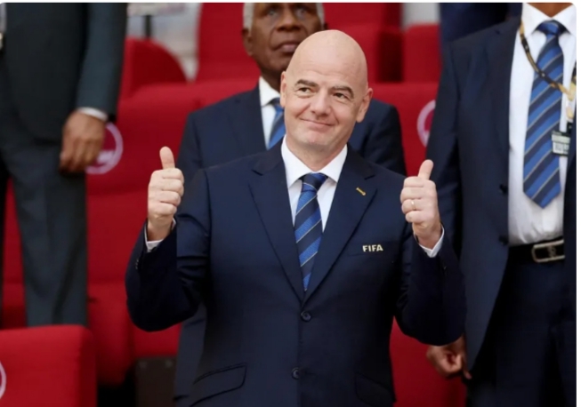 Congrès de la FIFA : Infantino officiellement réélu président