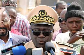 Risque de trouble à l’ordre public : Le préfet de Dakar interdit cumulativement les manifestations de Walfadjiri et de Yewwi Askan wi