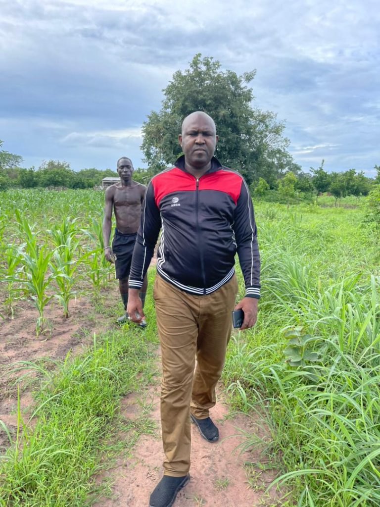 Sédhiou: Le responsable politique de l’APR dans le département de SEDHIOU Driss Junior Diallo lutte contre le chômage et favorise la sécurité alimentaire dans les zones rurales.